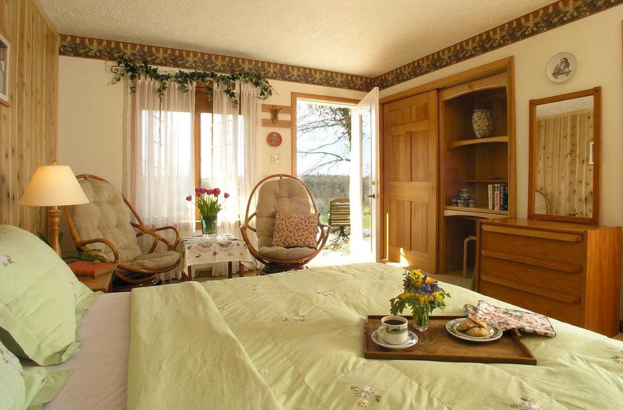 Swiss Woods Bed And Breakfast Lititz Kültér fotó